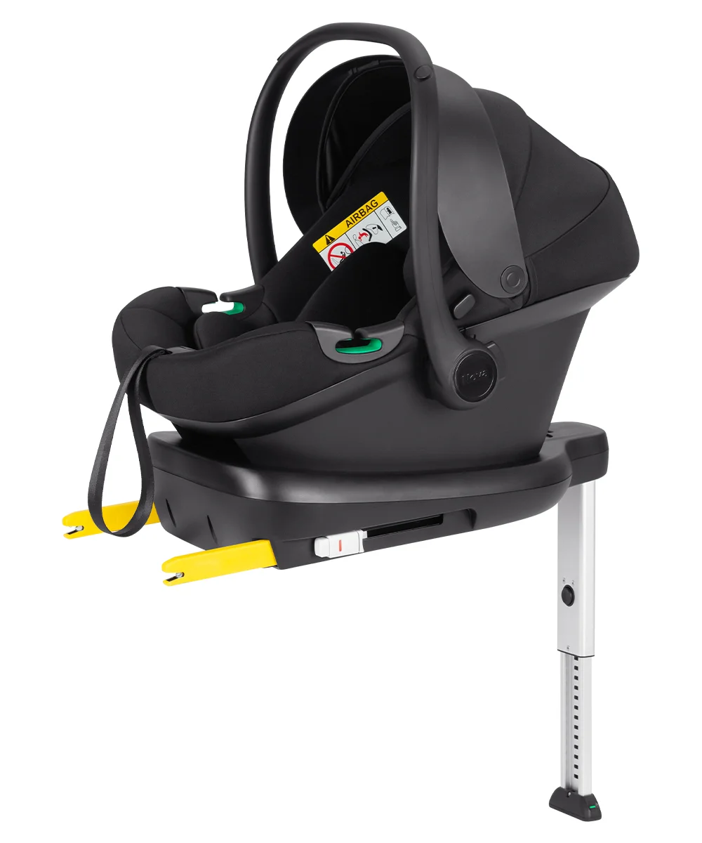 Automobilinė kėdutė Carrello Nova su ISOFIX baze, spalva Black Line