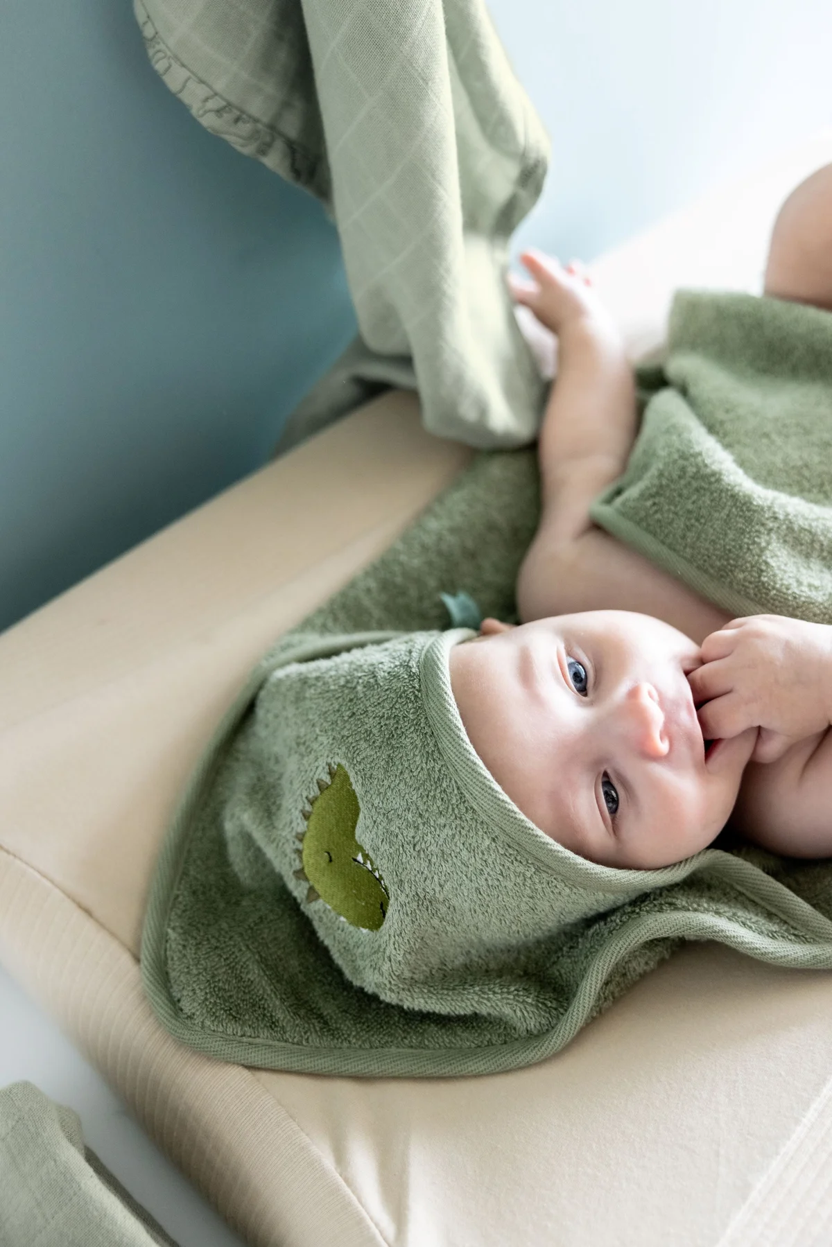 Kūdikio rankšluostis su gobtuvu „Aura“ - Image 6